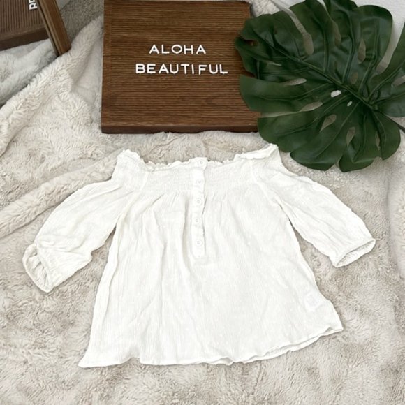 Listicle Off Shoulder Blouse - Picture 2 of 5